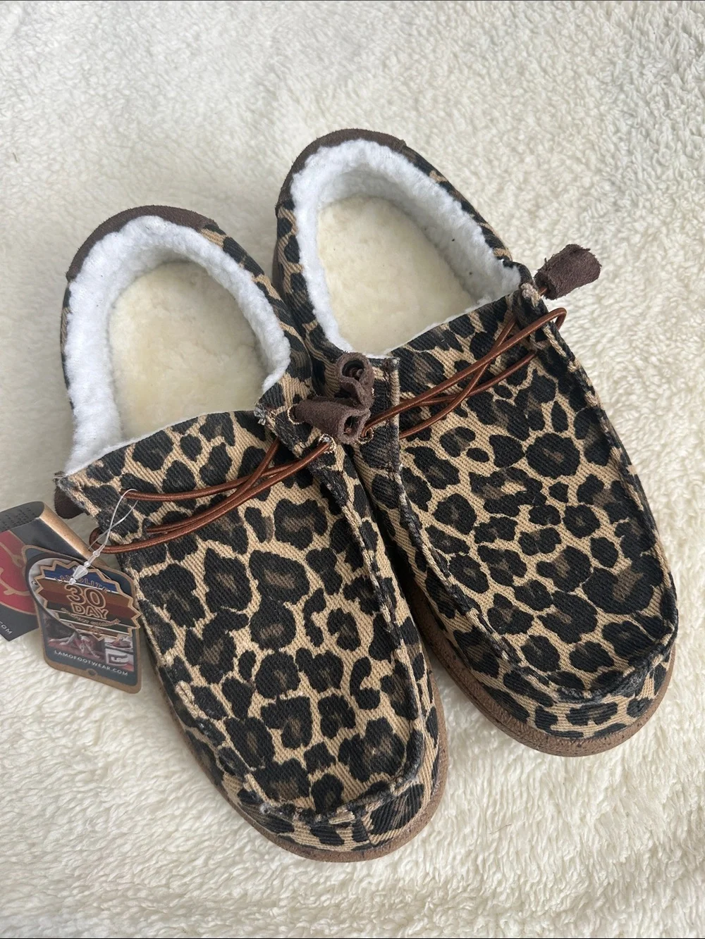 Lamo Paula Canvas Slip-On Comfort Shoes Women 7 Animal Print‎ Faux Wool Lining